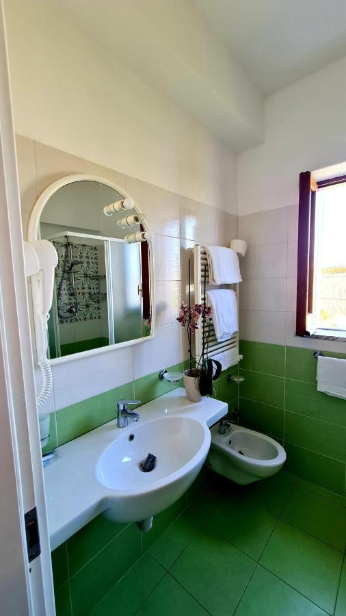 Cocos Park Ischia Bed & Breakfast Forio di Ischia Dış mekan fotoğraf