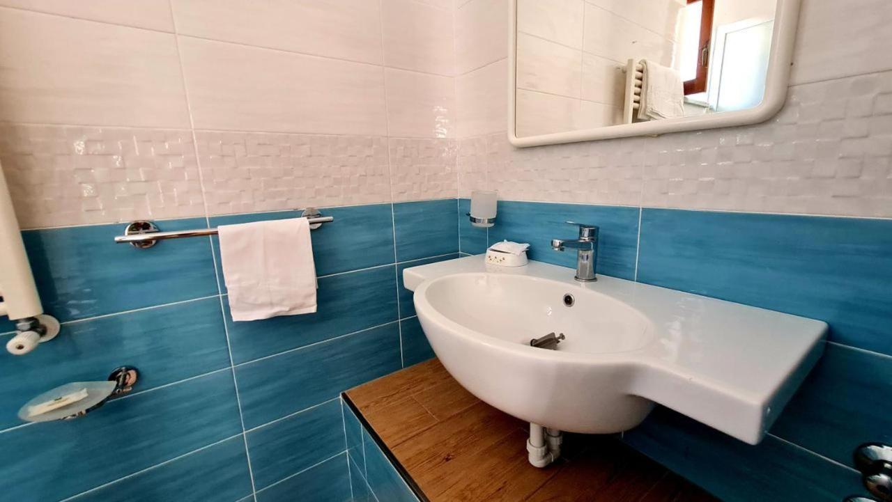 Cocos Park Ischia Bed & Breakfast Forio di Ischia Dış mekan fotoğraf