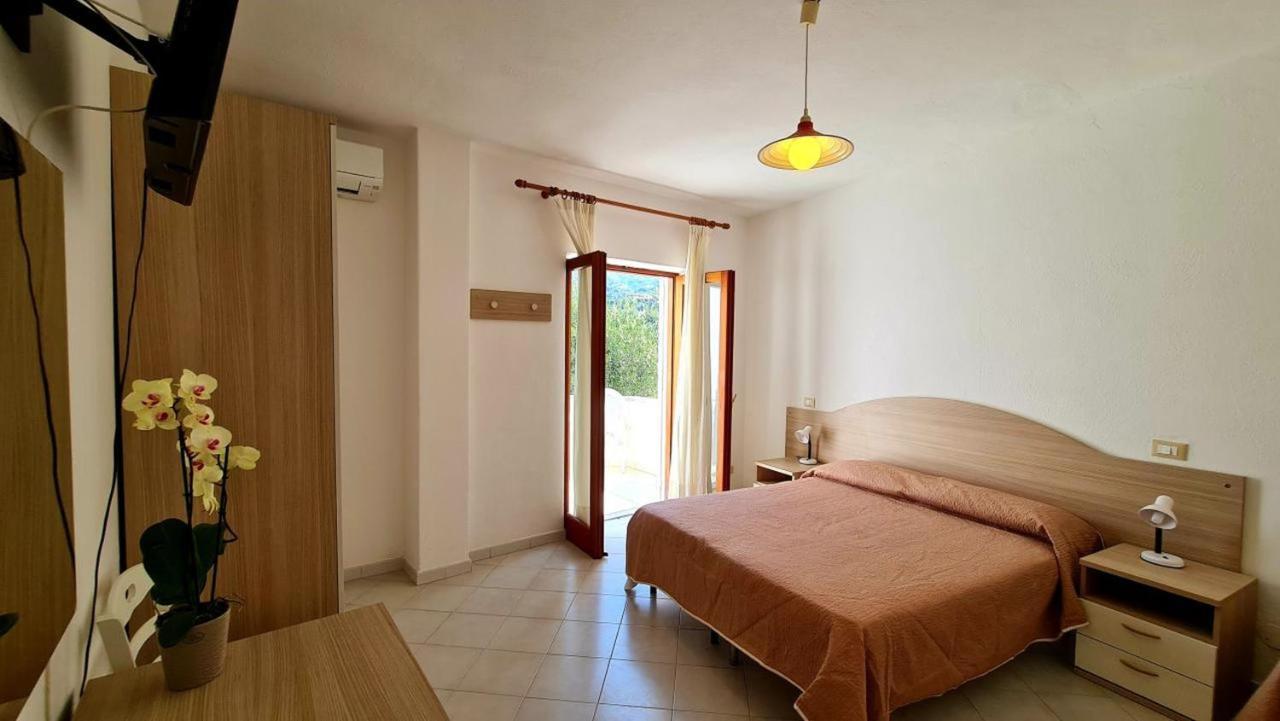 Cocos Park Ischia Bed & Breakfast Forio di Ischia Dış mekan fotoğraf